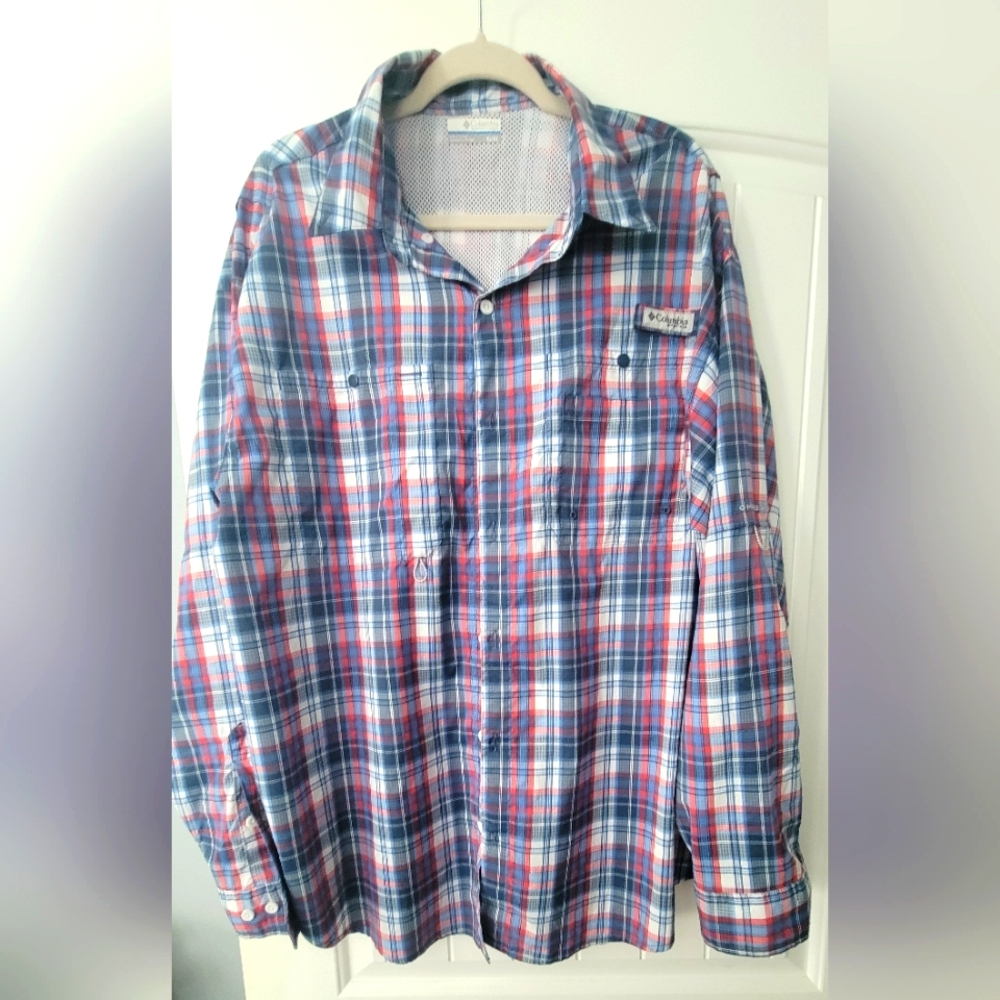 Columbia Blue and Red Casual Button Down Shirt